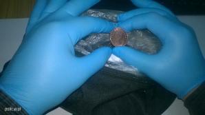 Sprzedając one penny wyłudzili ponad 1.5 miliona złotych!