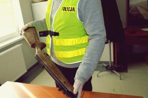 Strzelał z wiatrówki do dzieci. Usłyszał już zarzuty