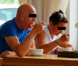 [VIDEO] Były esbek zatrzymany! Wymuszał setki tysięcy złotych i nowe samochody. Brawurowa akcja Krzysztofa Rutkowskiego w Gorzowie Wielkopolskim!