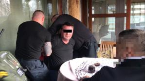 [VIDEO] Rutkowski na tropie Marka Falenty! Dowodząc grupą swoich łowców cieni dorwał dziś ściganego od lat Adama M., który mógł pomóc pomysłodawcy afery podsłuchowej uciec