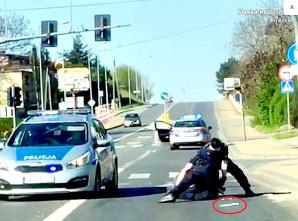 Groził Policjantom, że ich pozabija