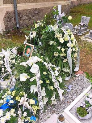 [VIDEO] Uroczystość Pogrzebowa 3,5-letniego Kacperka. Maja Rutkowski, w imieniu Biura Rutkowski, pożegnała poszukiwanego przez 12 dni chłopca