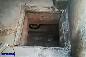 [VIDEO] Laboratorium metamfetaminy ukryte było pod kojcem dla PSÓW