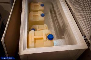 [VIDEO] 10 tys. Działek narkotyku na dobę - zlikwidowane laboratorium narkotyków na Mazowszu