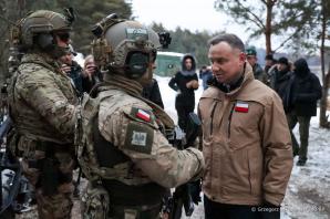 [VIDEO] Spotkanie wigilijne Pary Prezydenckiej z żołnierzami i funkcjonariuszami