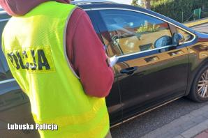 [VIDEO] Kradzionym samochodem pędził ponad 160 km/h w terenie zabudowanym. Policyjny pościg zakończony zatrzymaniem 40-latka