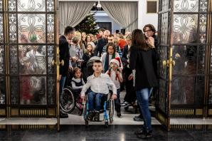 [VIDEO] Wigilijne spotkanie w Sejmie: Bohaterowie, emocje i dziecięca Mądrość