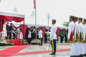 [VIDEO] Prezydent RP w Kuala Lumpur o rozwoju polskiego przemysłu zbrojeniowego i inwestycjach