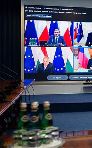 Premierzy V4: wyrażamy pełną solidarność z Czechami w obliczu działań Federacji Rosyjskiej