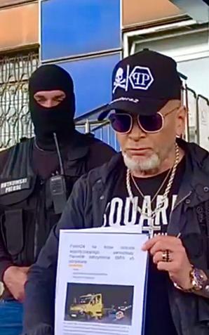 [VIDEO] Briefing Krzysztofa Rutkowskiego przed Komendą Wojewódzką Policji w Katowicach ws zawiadomienia dot. próby zamachu!