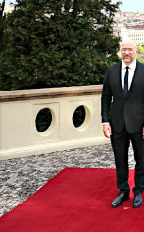 [VIDEO] Prezydent RP na szczycie amunicyjnym w Pradze