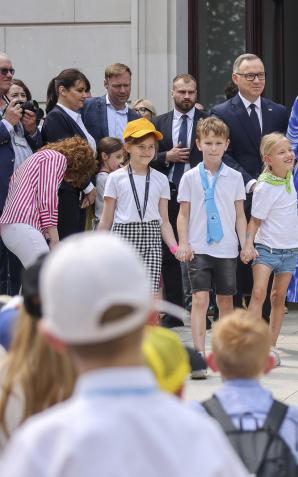 [VIDEO] Bezpieczne wakacje z Parą Prezydencką już po raz dziewiąty!