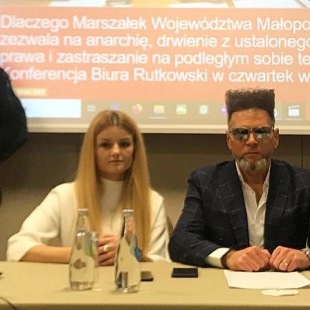 [VIDEO] Dlaczego Marszałek Województwa Małopolskiego zezwala na anarchię, drwienie z ustalonego przez siebie prawa i zastraszanie na podległym sobie terenie? Konferencja Biura Rutkowski w czwartek w Krakowie