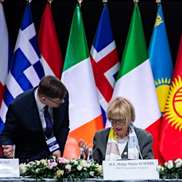 Minister spraw zagranicznych Zbigniew Rau wziął udział w Drugim Spotkaniu Przygotowawczym 30. Forum Ekonomiczno-Środowiskowego OBWE