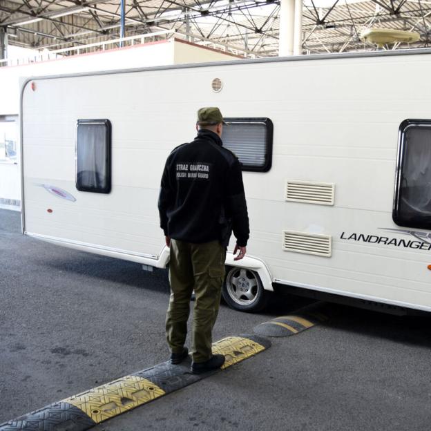 Przyczepa nie dojechała na Ukrainę. Ukrainiec też