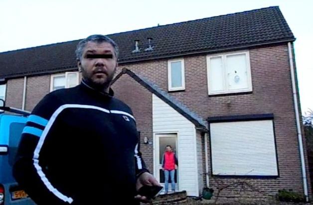 Polak uprowadził 7-letniego syna do Holandii. Przetrzymuje go w zamkniętym domu z zasłoniętymi roletami, izolując od świata