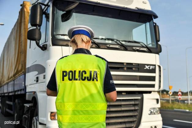 Towar wart blisko 900 tys. zł odzyskany przez drogówkę. W naczepie była skradziona w Niemczech kawa