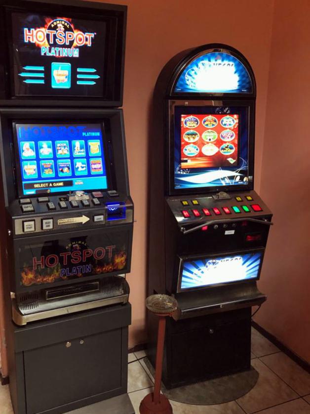 [VIDEO] Dolnośląskie: Kolejne uderzenie w nielegalny hazard - funkcjonariusze zabezpieczyli automaty do gier