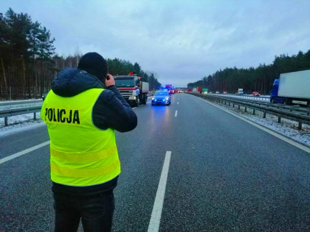 Wypadek autobusu na trasie S8. Apelujemy o ostrożność i bezpieczeństwo