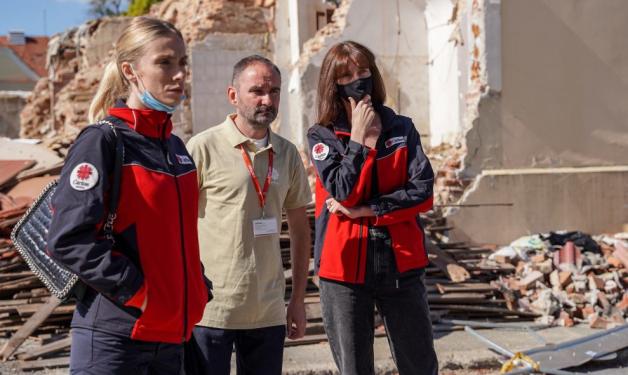 [VIDEO] Polacy solidarni z ofiarami klęsk żywiołowych. W minionym roku Caritas Polska zebrała 5 mln zł na pomoc poszkodowanym w Chorwacji, Niemczech, Belgii i Holandii 