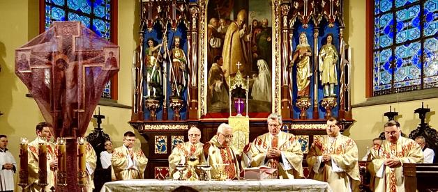 Słowo na Wielki Czwartek 14 kwietnia, pierwszy dzień Triduum Paschalnego