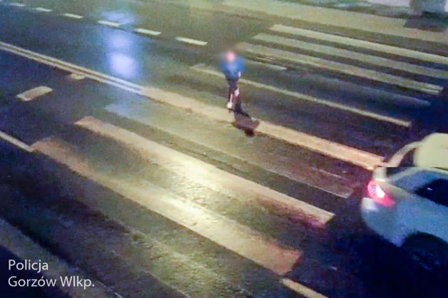 9-latek bez wiedzy rodziców wyskoczył na zakupy. Wytropili uciekiniera na monitoringu